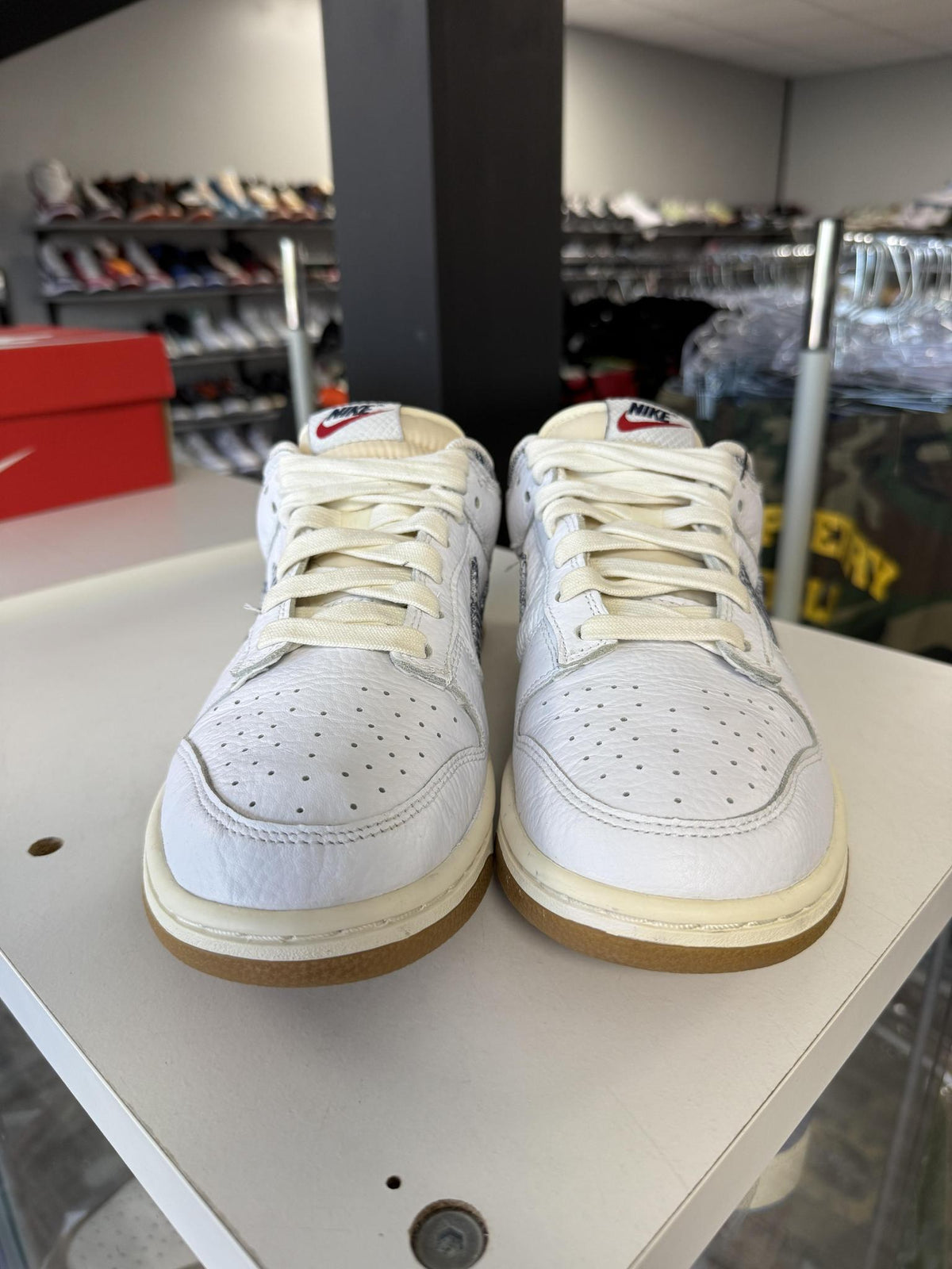Dunk Low "New Americana Washed Denim" Used Size 9