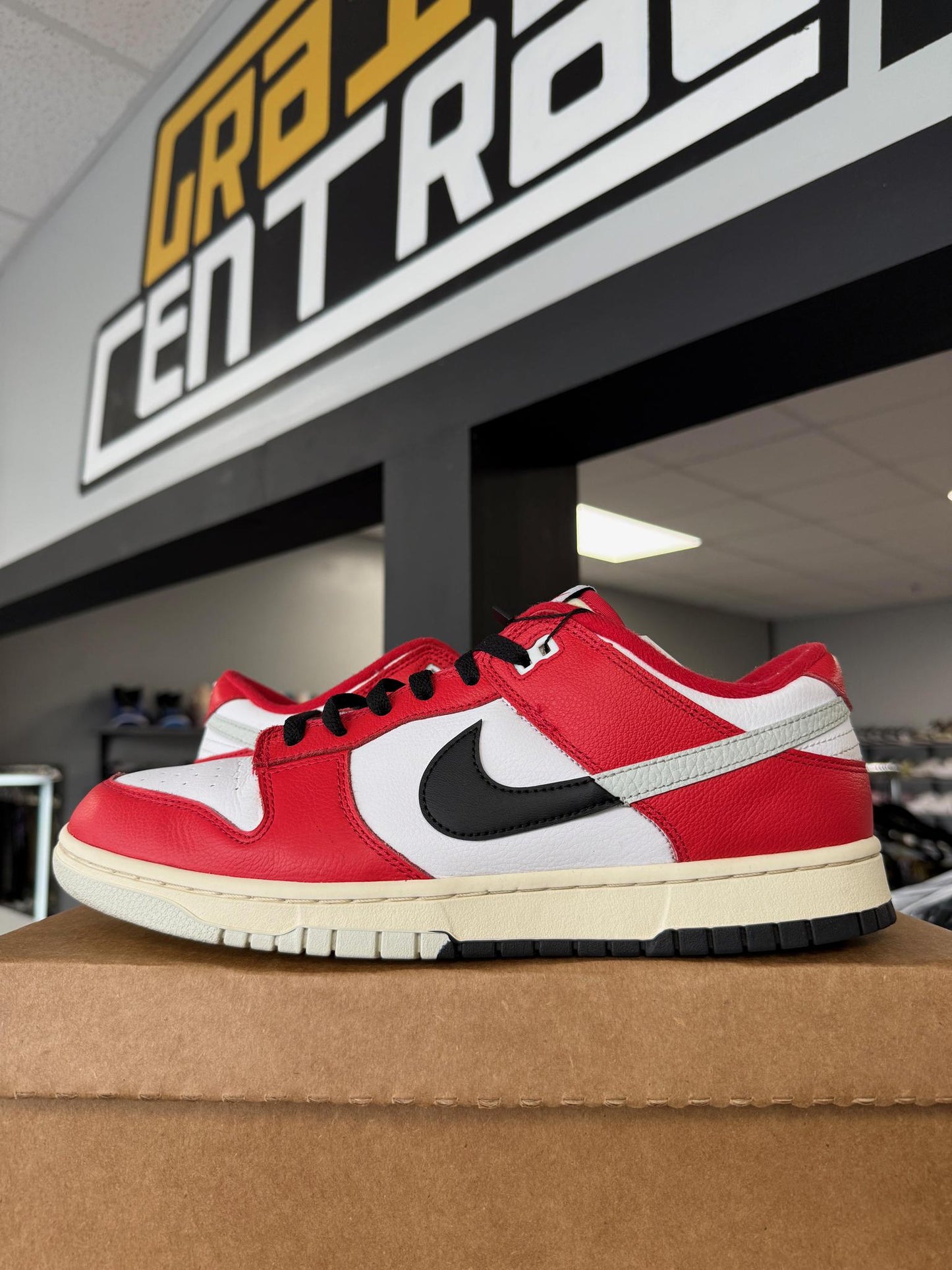 Nike Dunk Low "Chicago Flip" Used Size 11.5