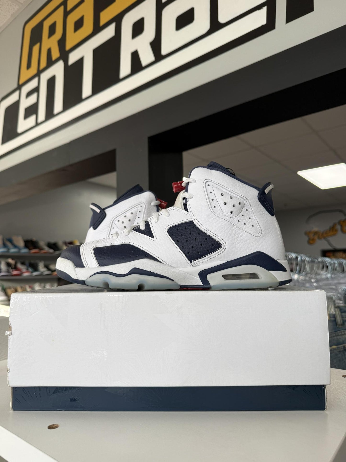 Jordan 6 "Olympic" Used Size 7Y/8.5W