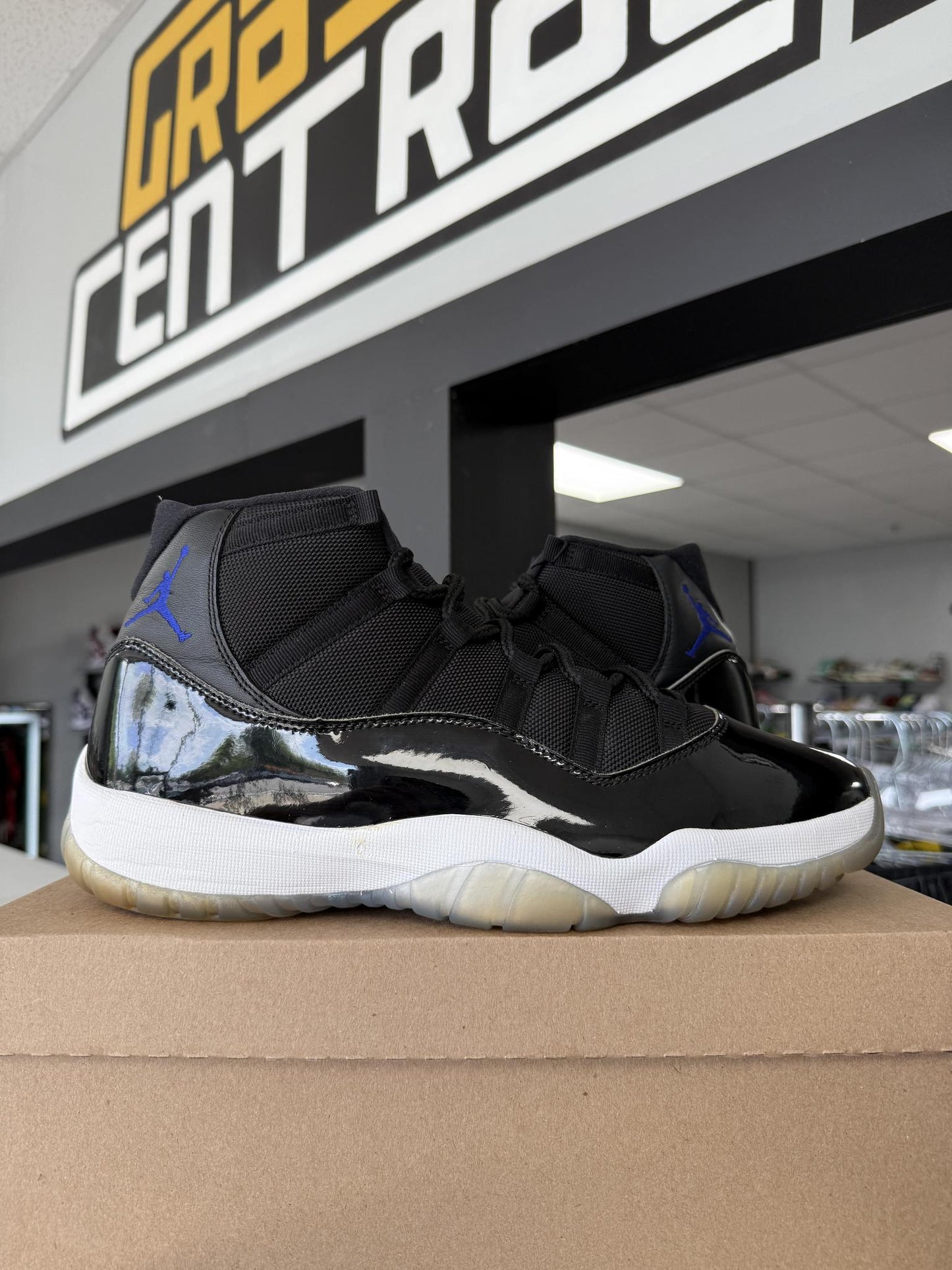 Jordan 11 "Space Jam" Used Size 12