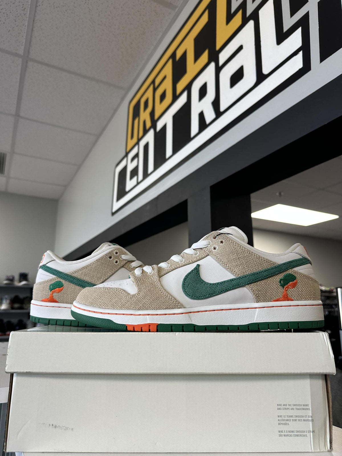 Nike SB Dunk Low "Jarritos" Size 13 Used