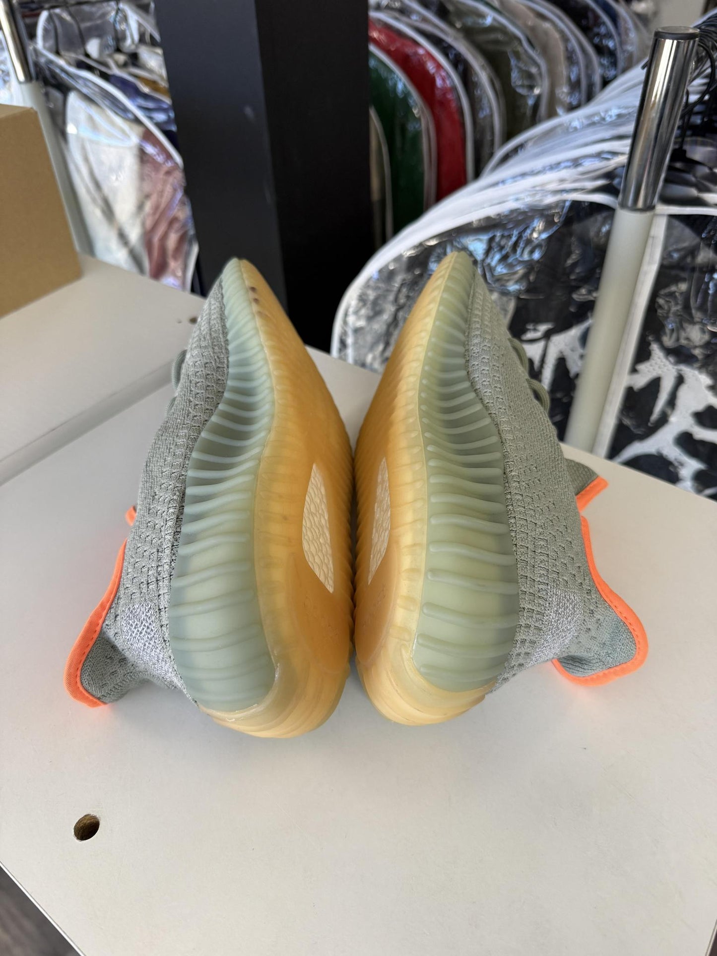 Yeezy 350 V2 "Desert Sage" Used Size 10