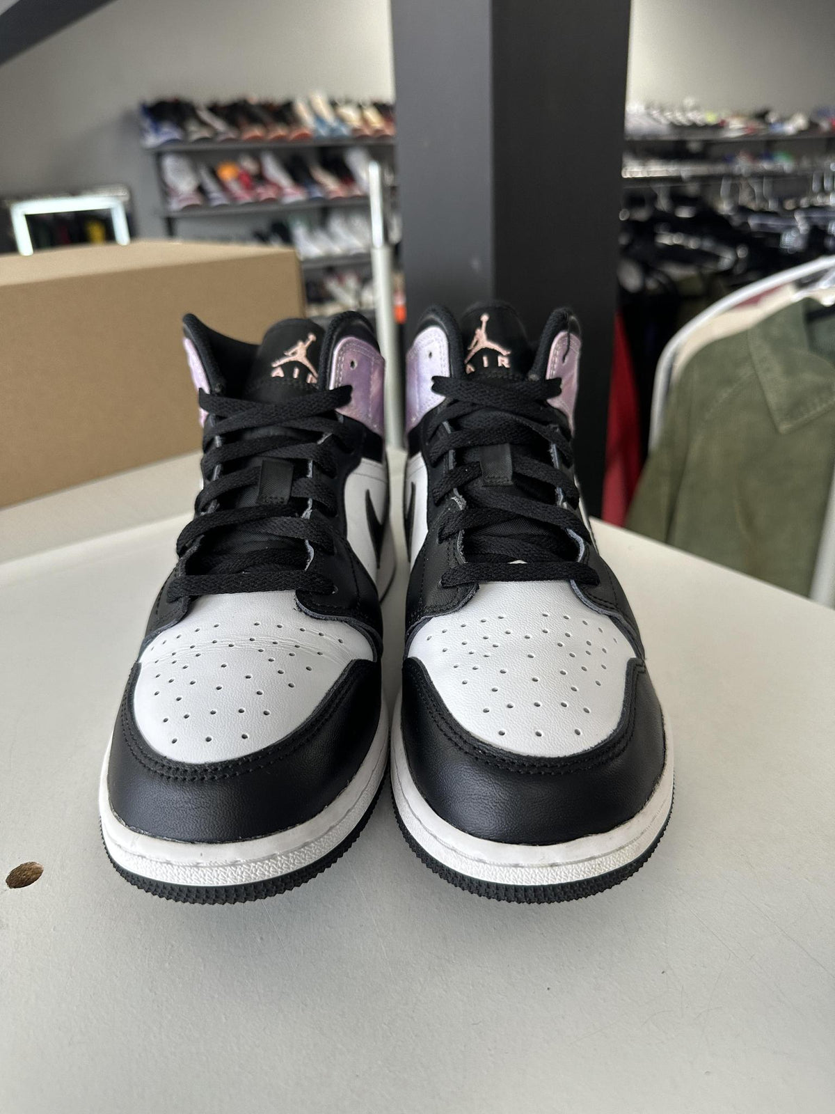 Jordan 1 Mid "Zen Master" Used Size 6.5Y/8W