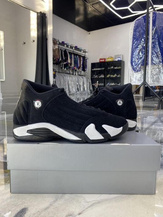 Jordan 14 "Black White" Used Size 11
