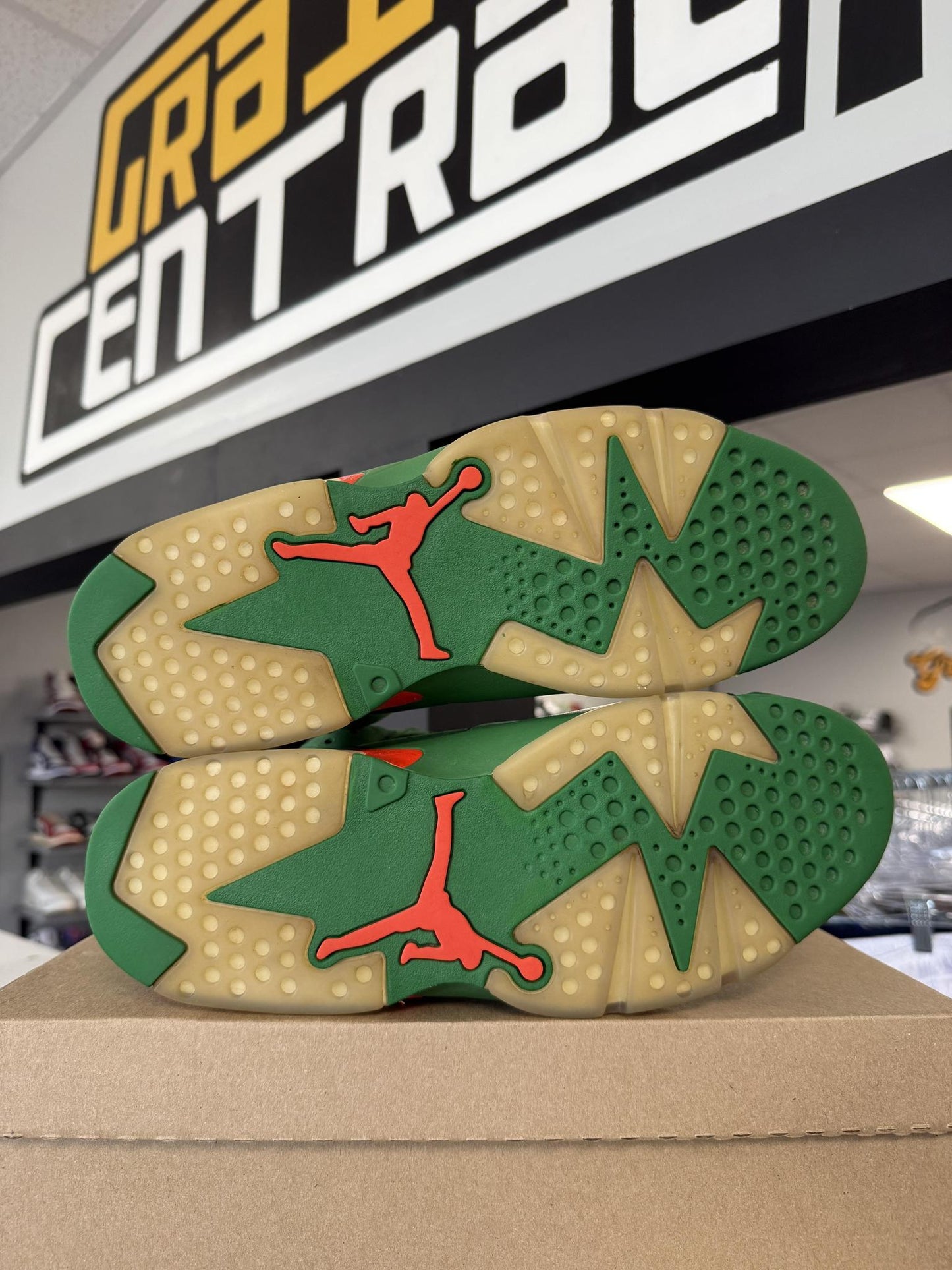 Jordan 6 "Green Gatorade" Used Size 9.5