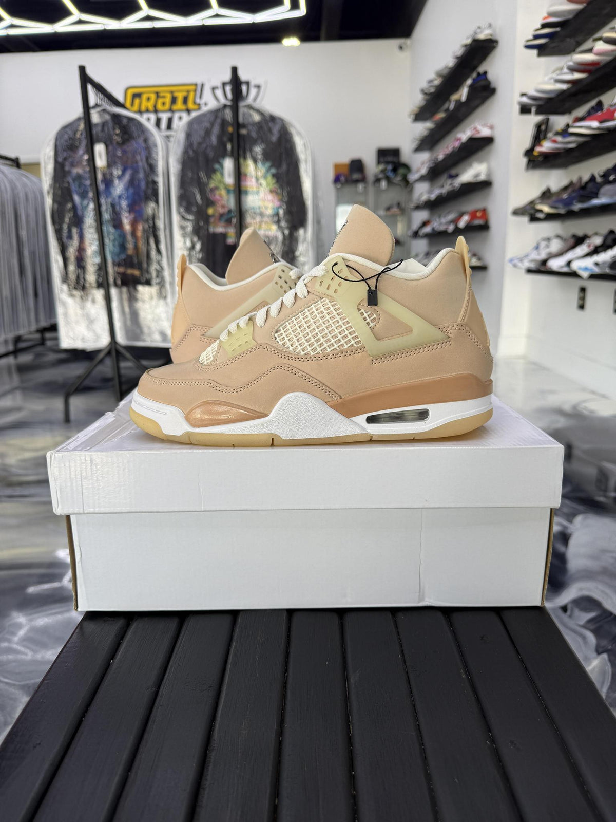 Jordan 4 "Shimmer" Used Size 7Y/8.5W