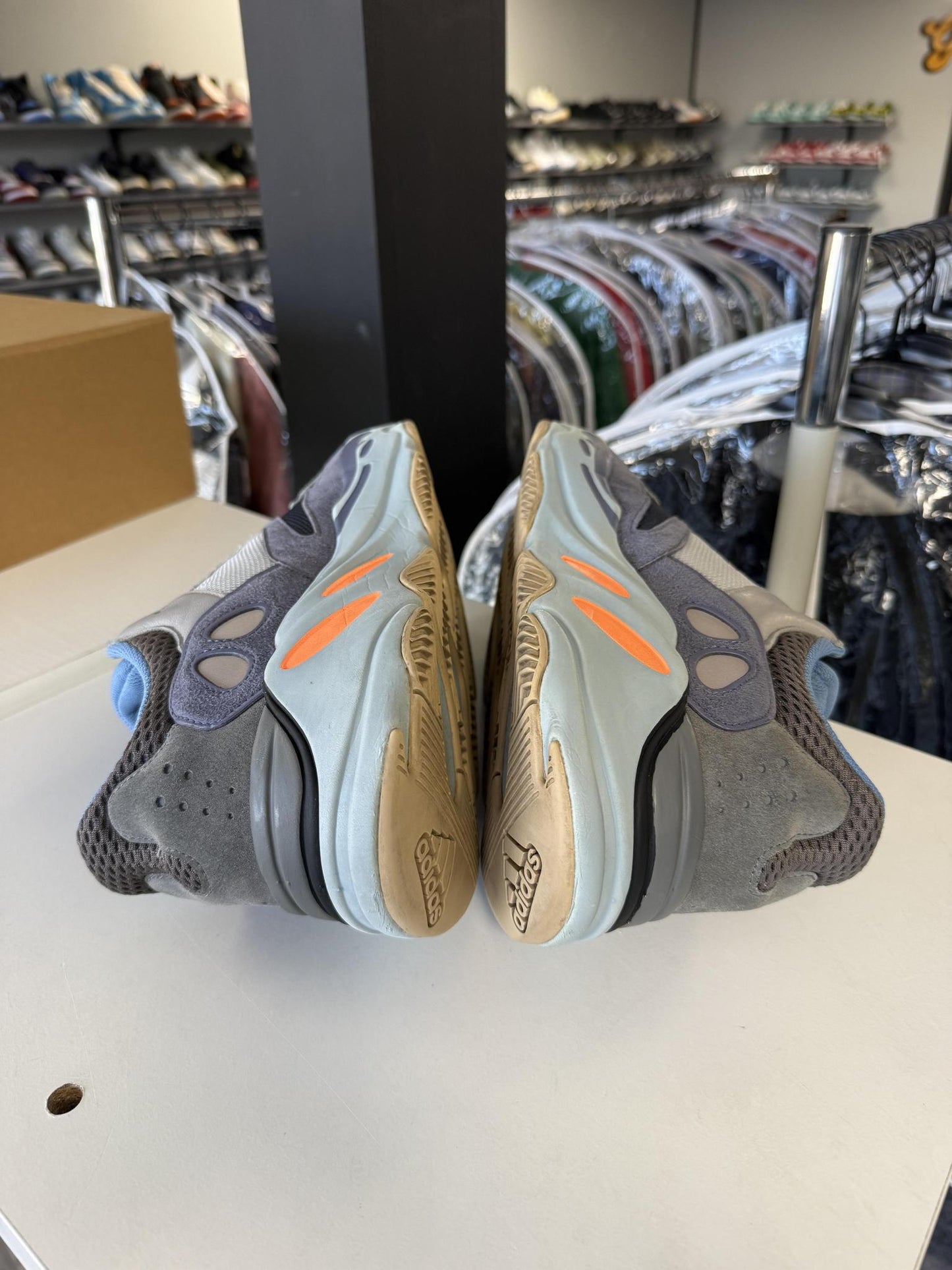 Yeezy 700 "Carbon" Used Size 12