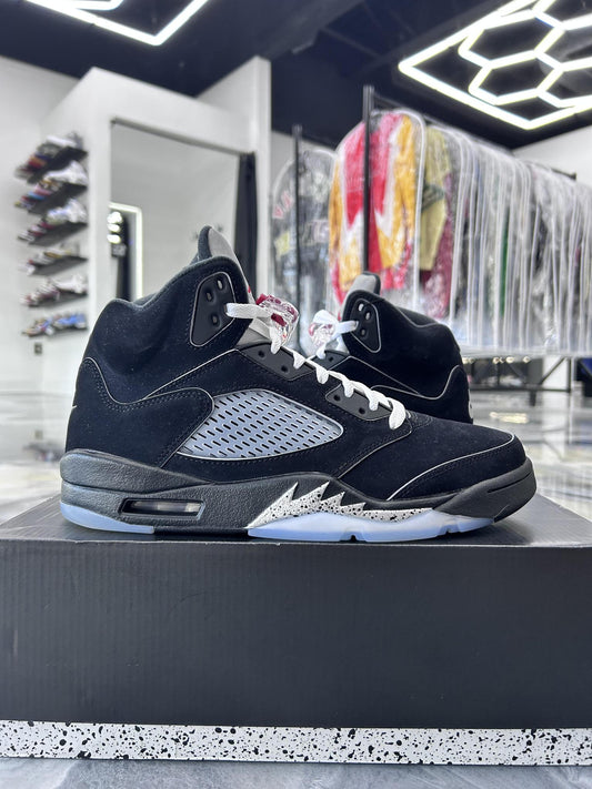 Jordan 5 "Metallic Reimagined" Used Size 9.5