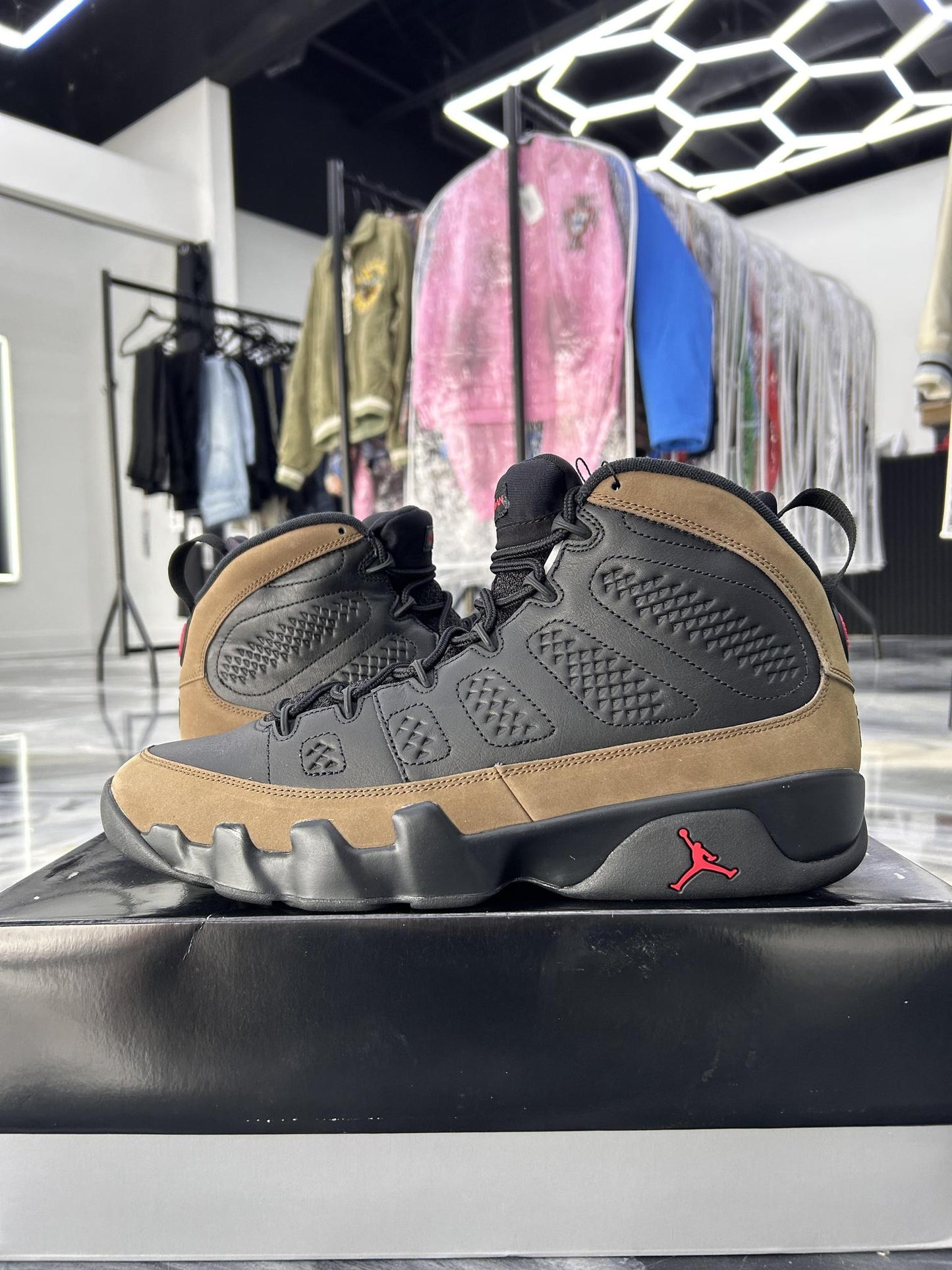 Jordan 9 "Olive" Used Size 13