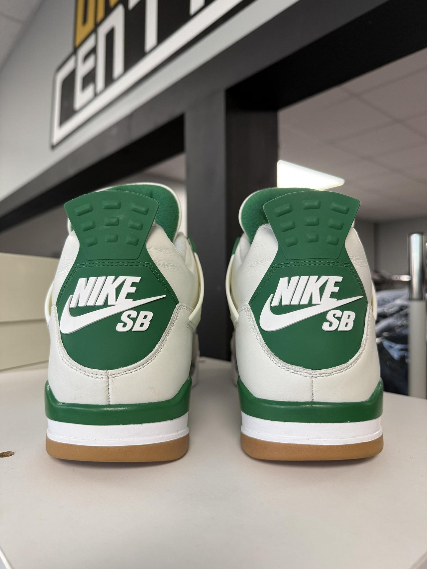 Jordan 4 x Nike SB "Pine Green" Used Size 14