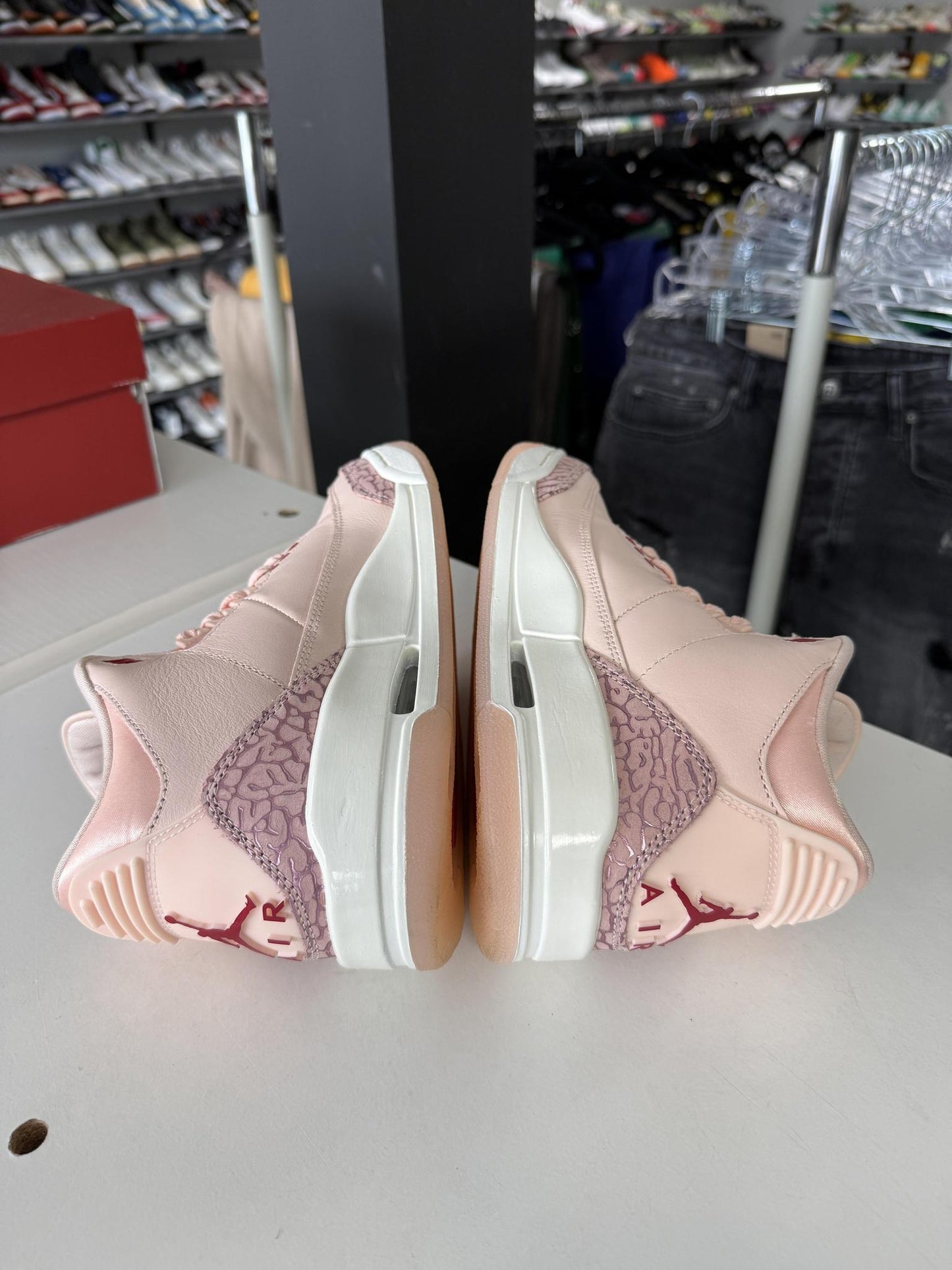 Jordan 3 "Valentines Day" Used Size 5.5Y/7W