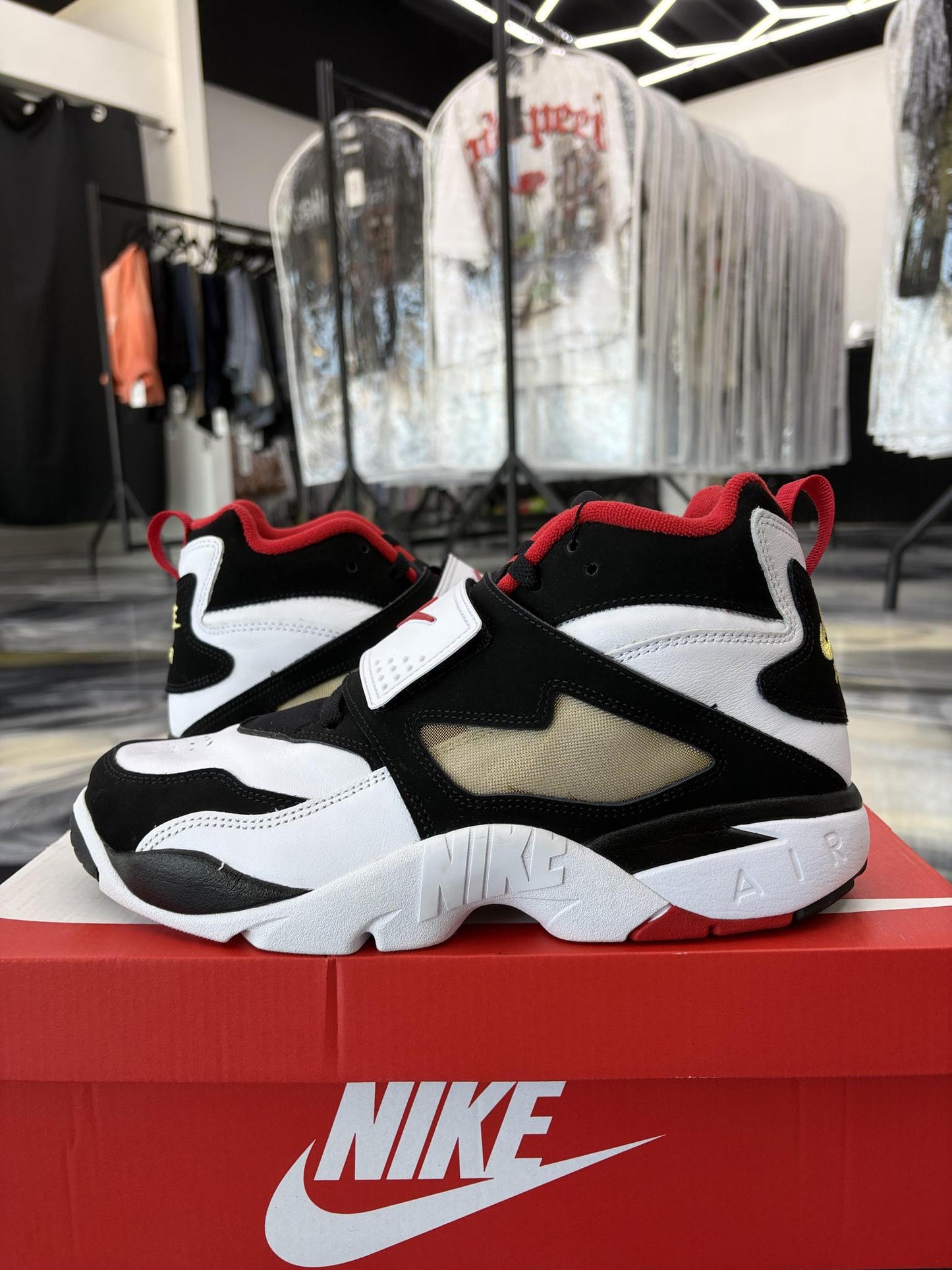 Nike Air Diamond Turf "49ers" Used Size 10.5