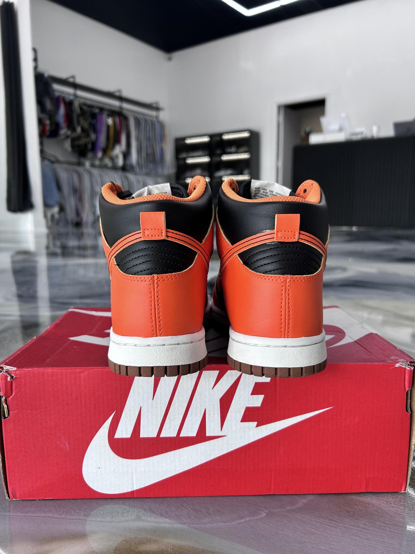 Nike Dunk High "Safety Orange" Used Size 7Y/8.5W
