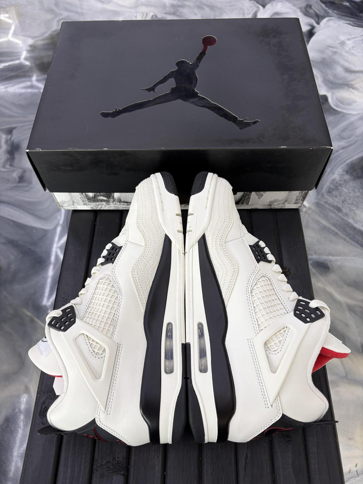 Jordan 4 "Flight Club" Used Size 10