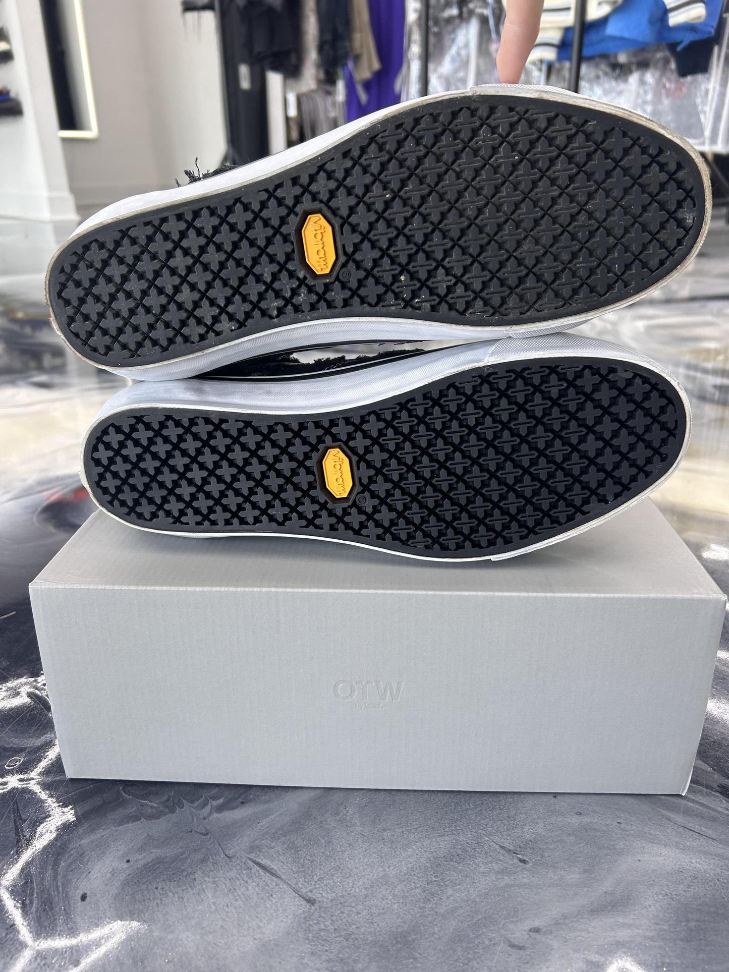Vans Old School Vibram "Distressed Black Silver" Used Size 12