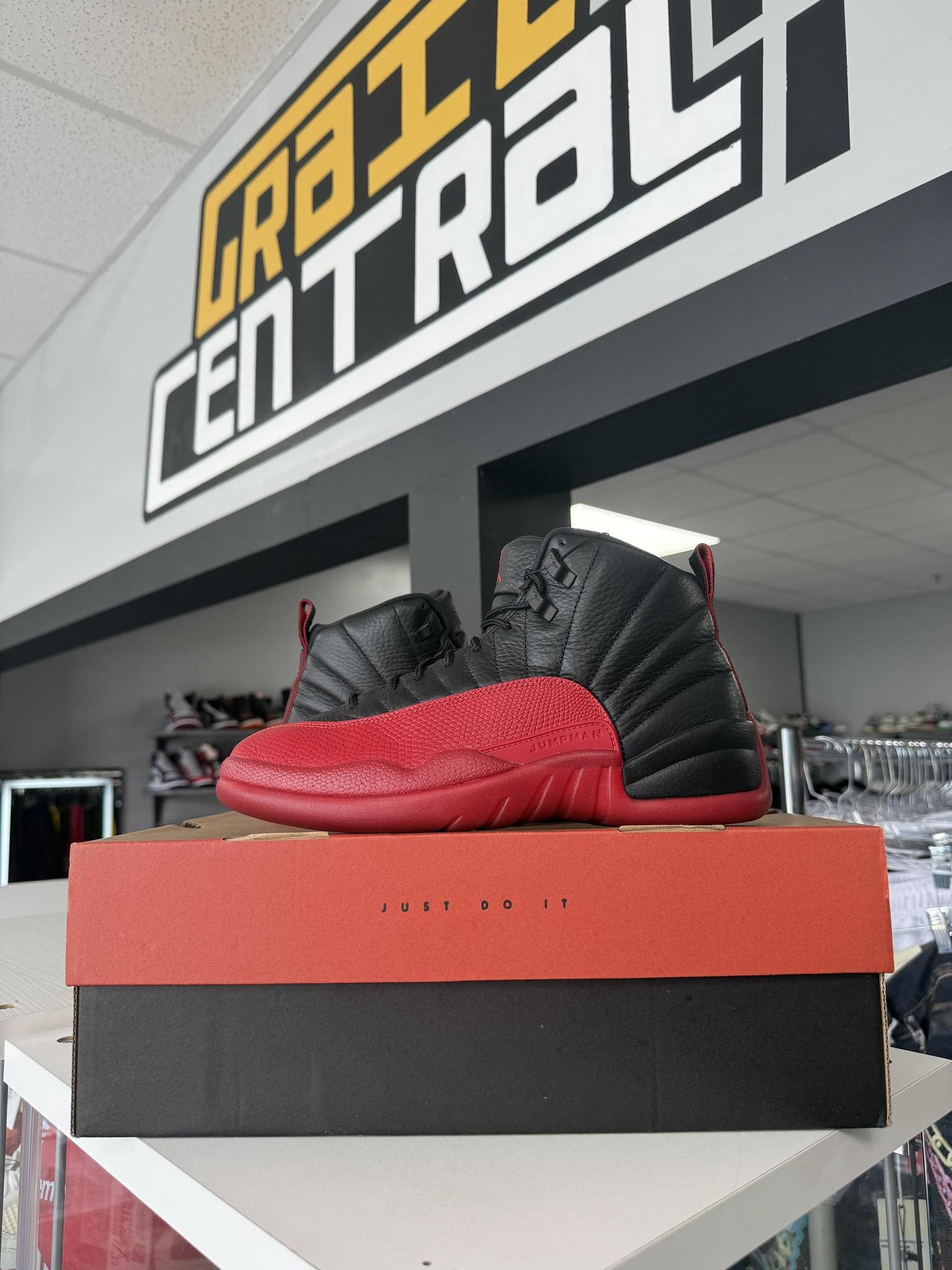 Jordan 12 "Flu Game" Used Size 9