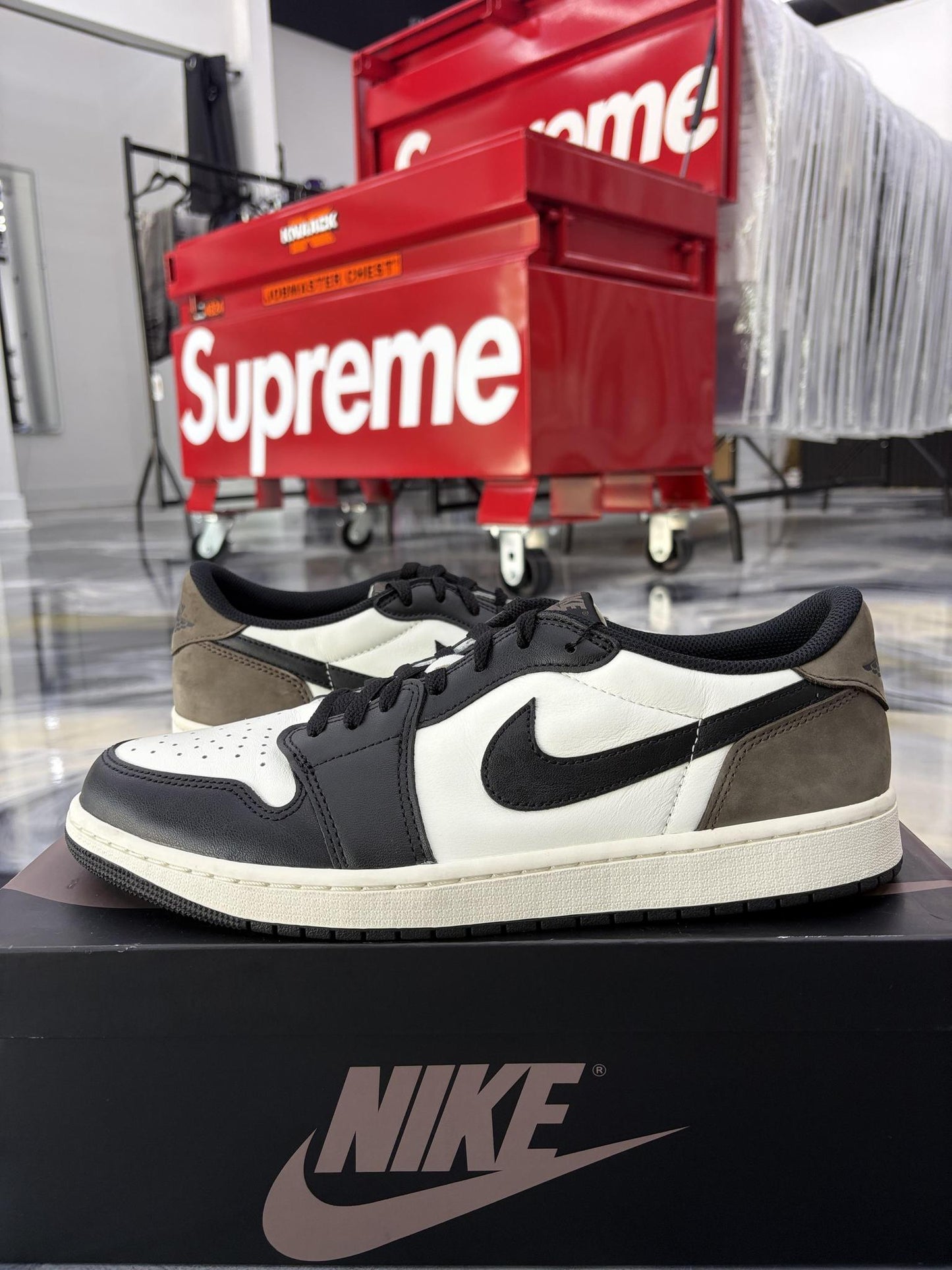 Jordan 1 Low "Mocha" Used Size 13