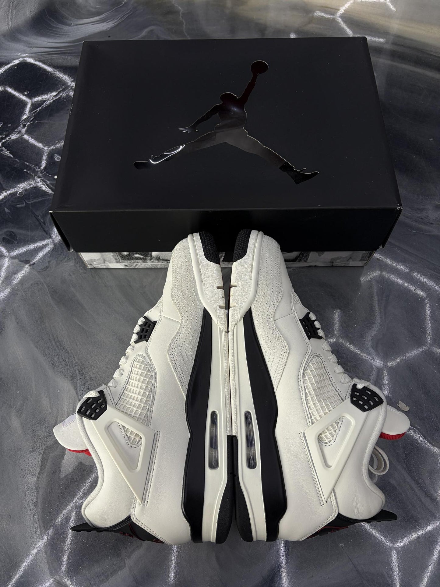 Jordan 4 "Flight Club" Used Size 10.5