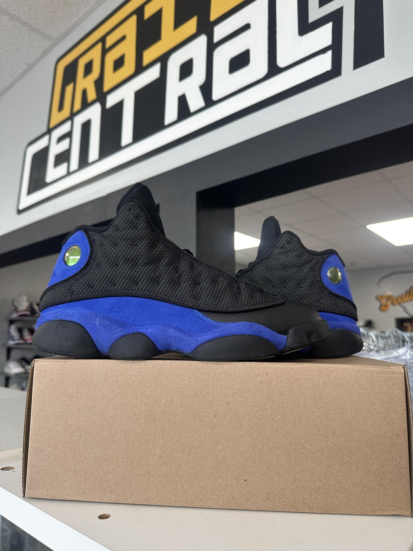 Jordan 13 "Hyper Royal" Size 12