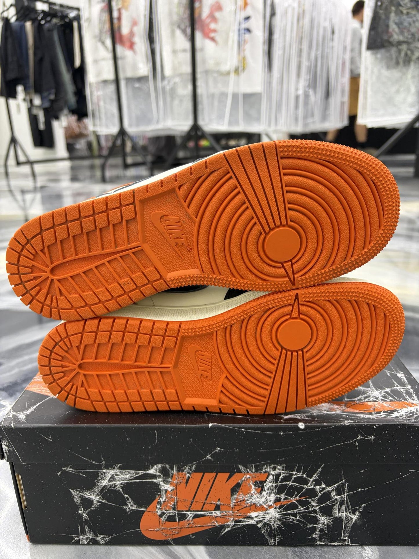 Jordan 1 "Shattered Backboard" Used Size 5.5Y/7W