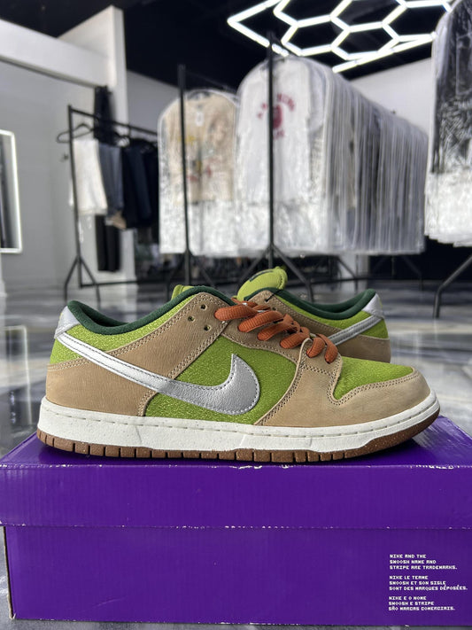 Nike SB Dunk Low "Escargot" Used Size 10.5