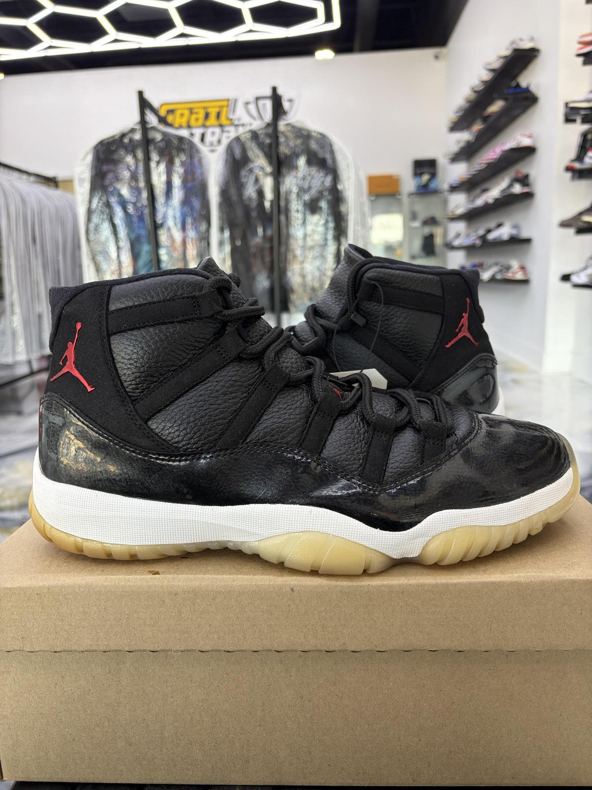 Jordan 11 "72-10" Used Size 11