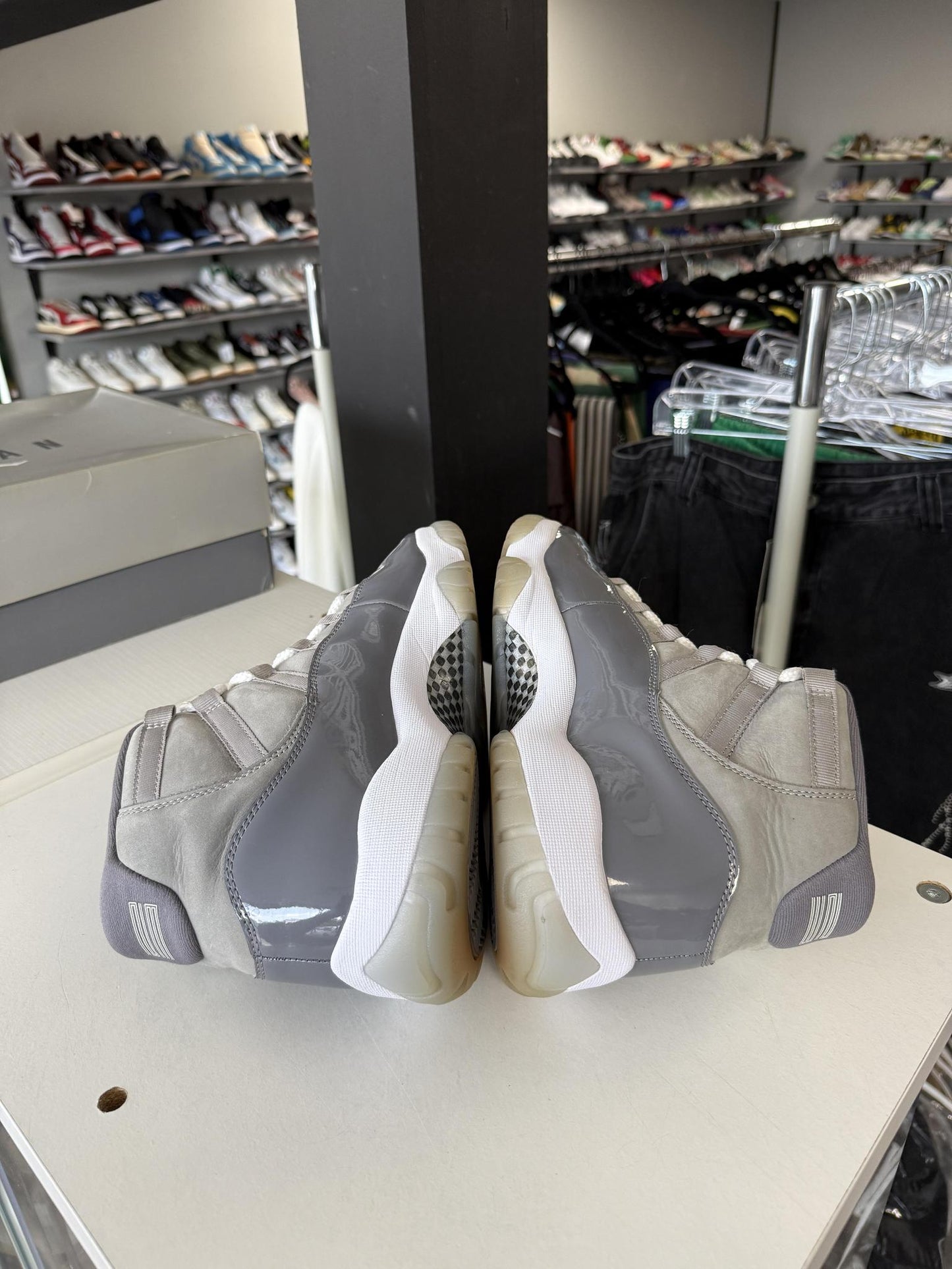 Jordan 11 "Cool Grey" Used Size 10