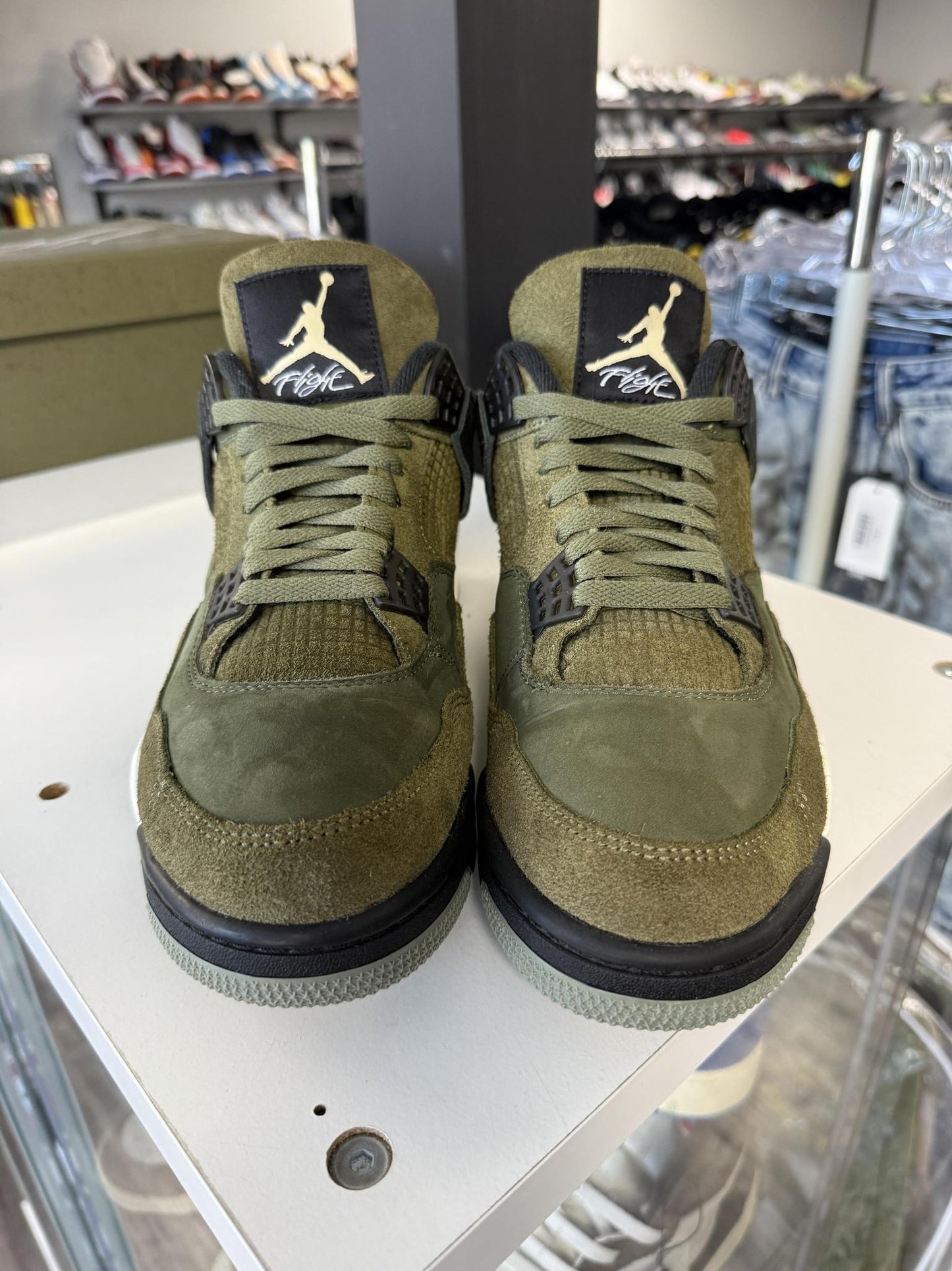 Jordan 4 "Craft Olive" Used Size 10.5
