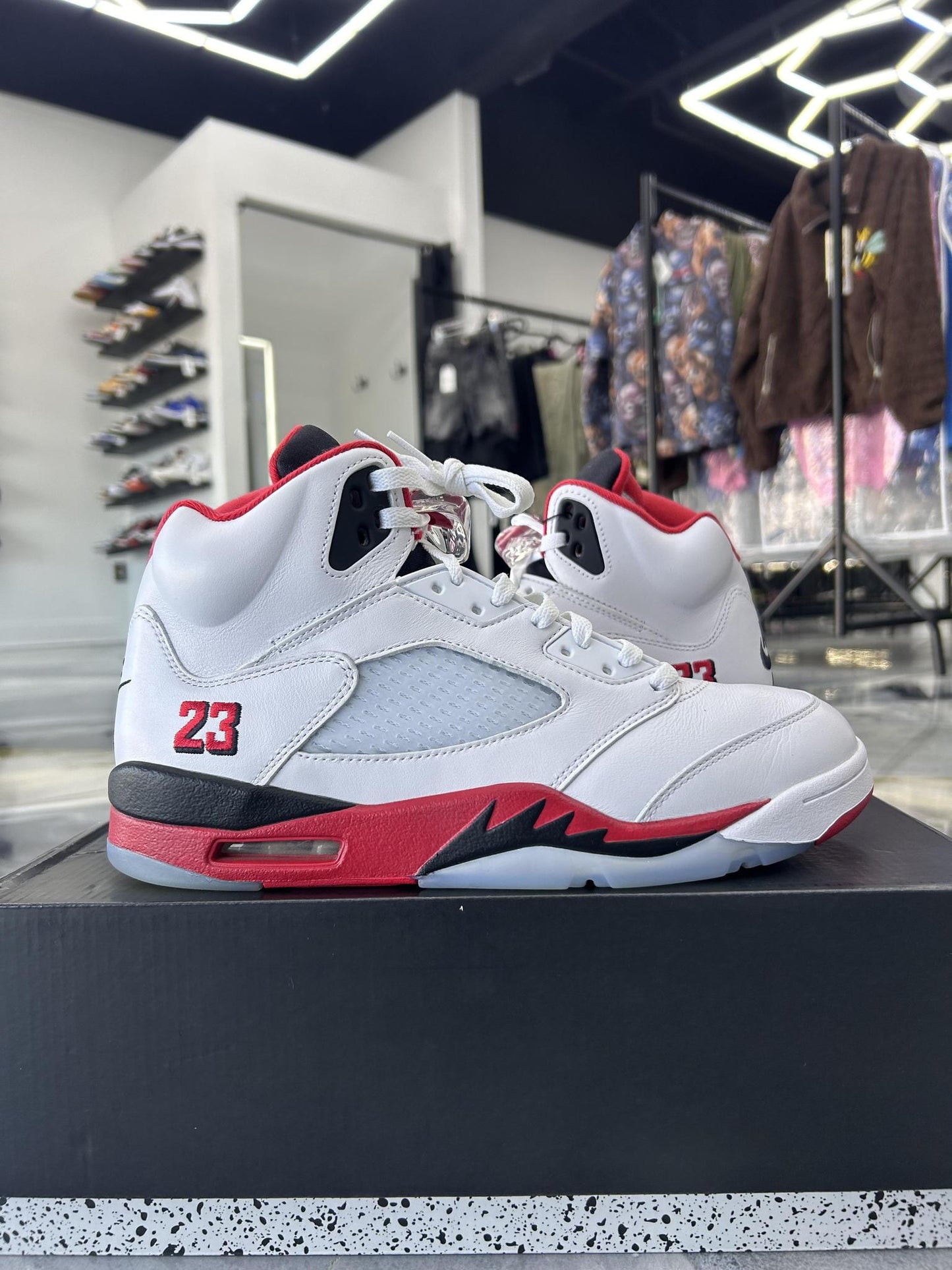 Jordan 5 "Fire Red" Used Size 10.5
