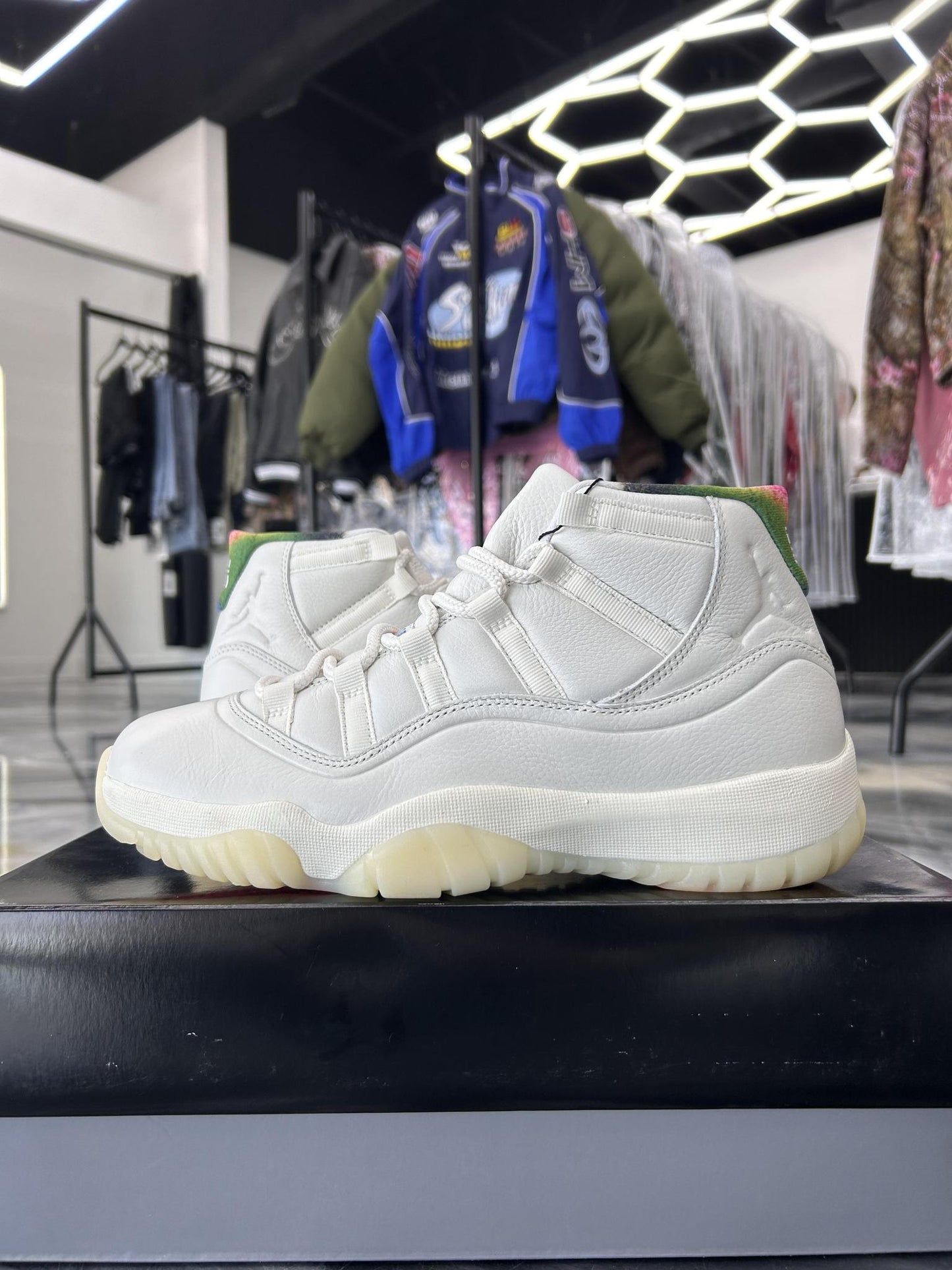 Jordan 11 "285" Used Size 9