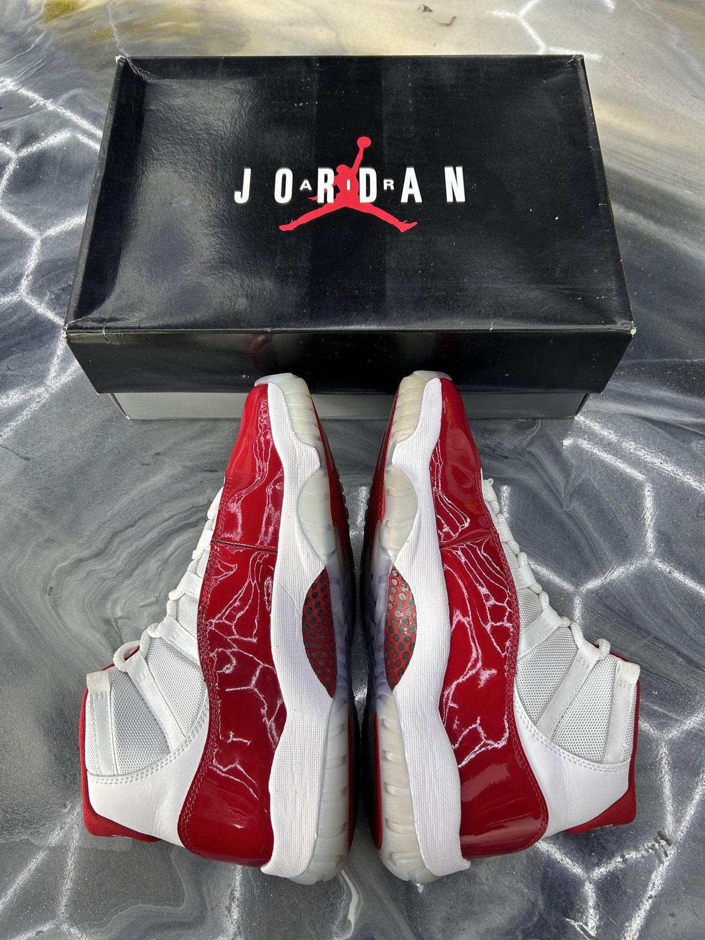 Jordan 11 "Cherry" Used Size 10.5