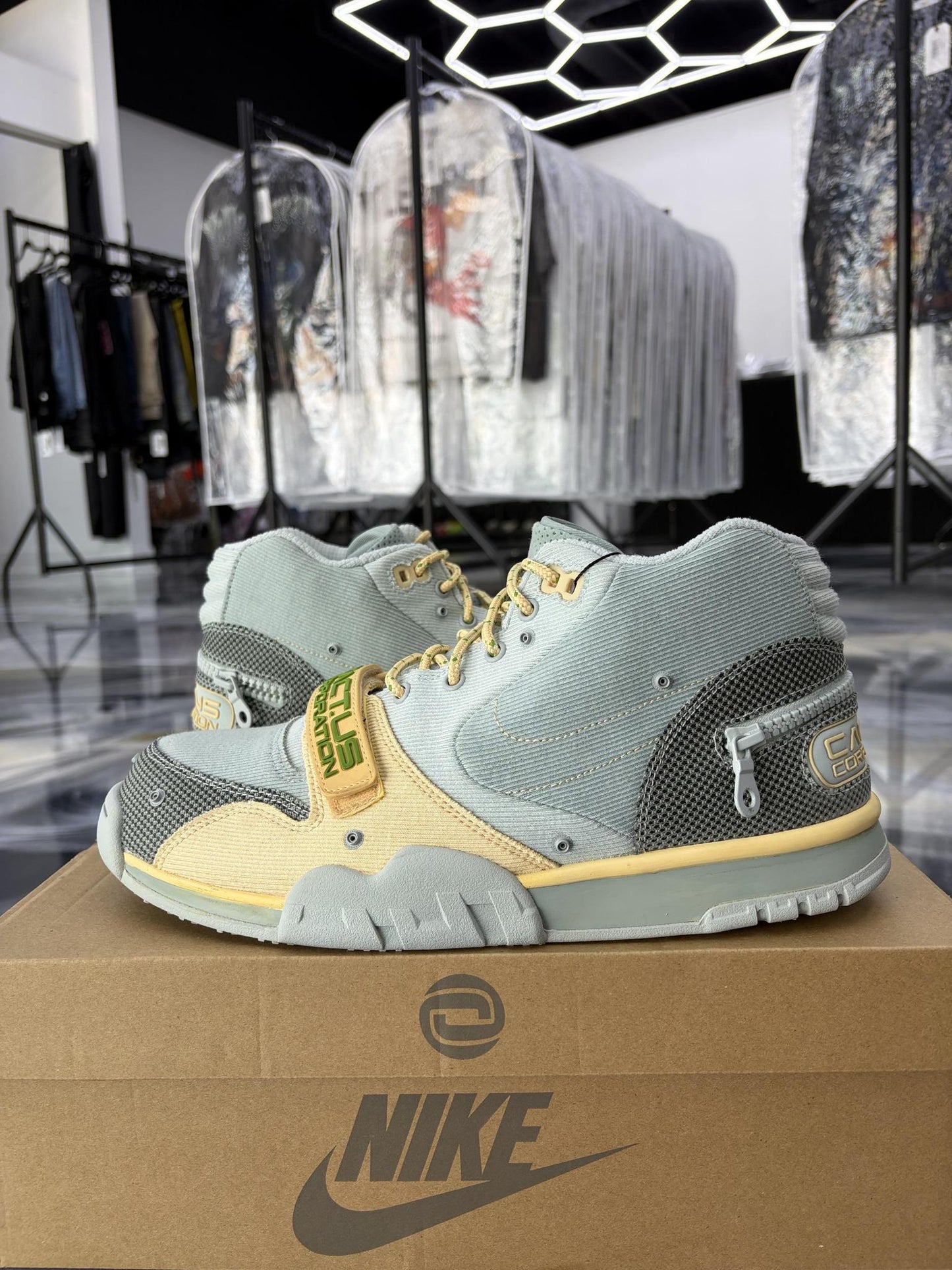 Nike Air Trainer 1 Cactus Jack "Grey" Used Size 11.5