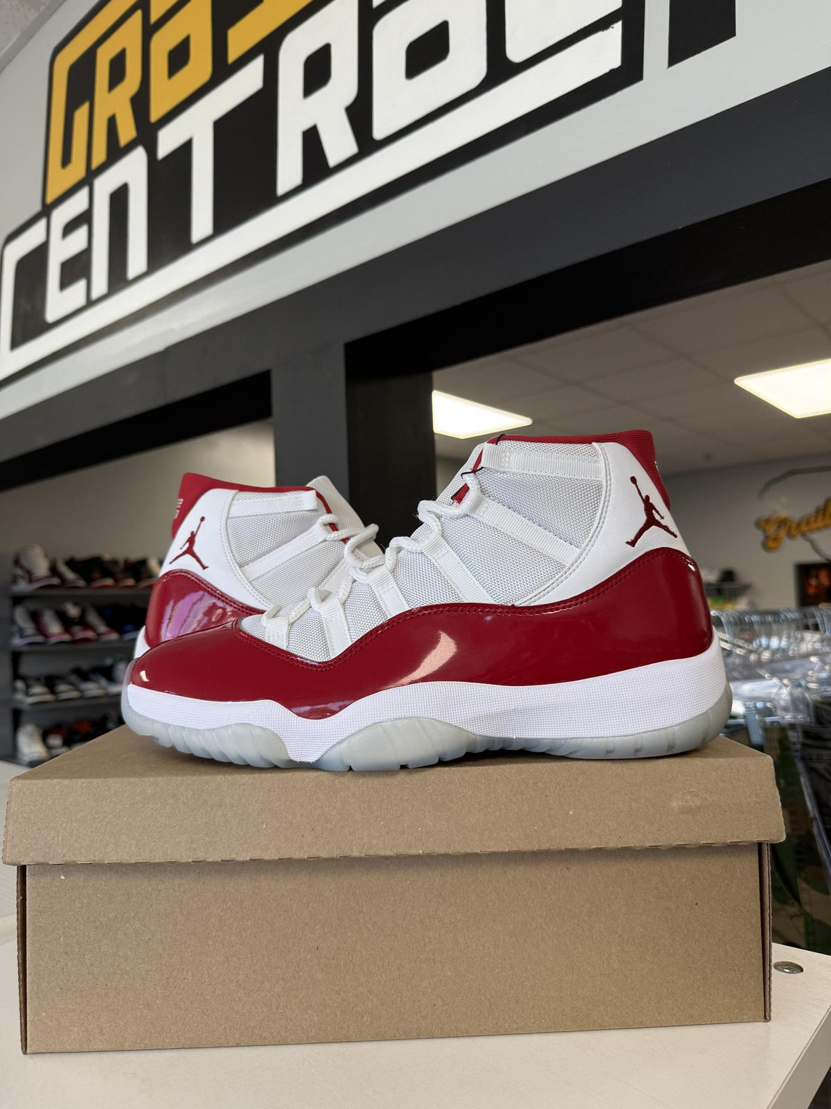 Jordan 11 "Cherry" Used Size 12
