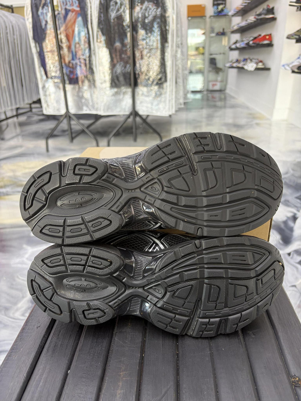 Asics Gel 1130 "Black Pure Silver" Used Size 10