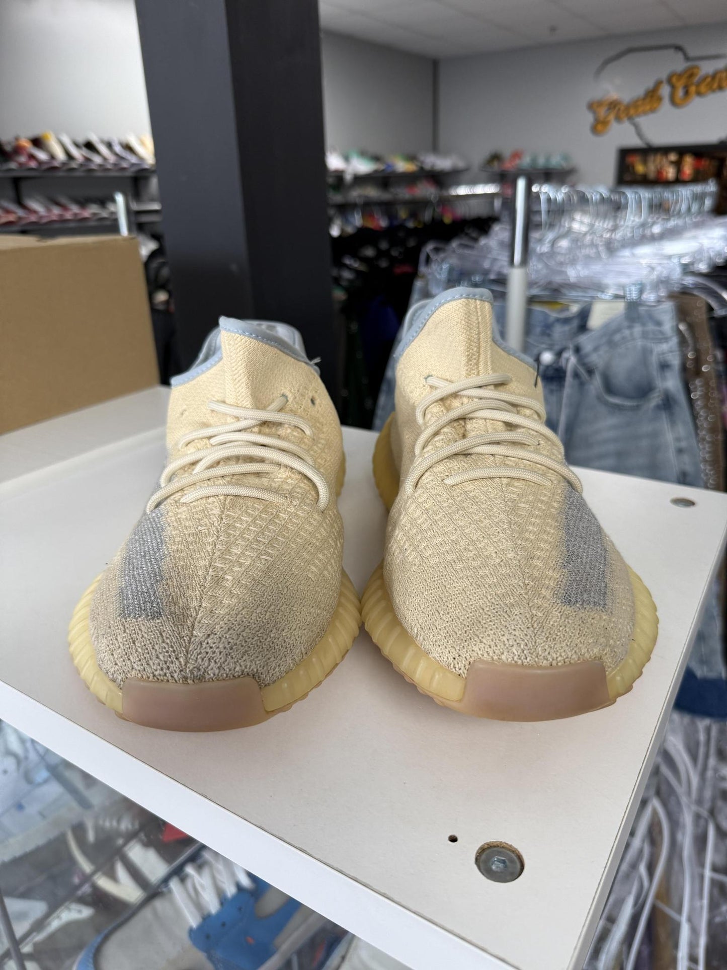 Yeezy 350 V2 "Linen" Used Size 11.5
