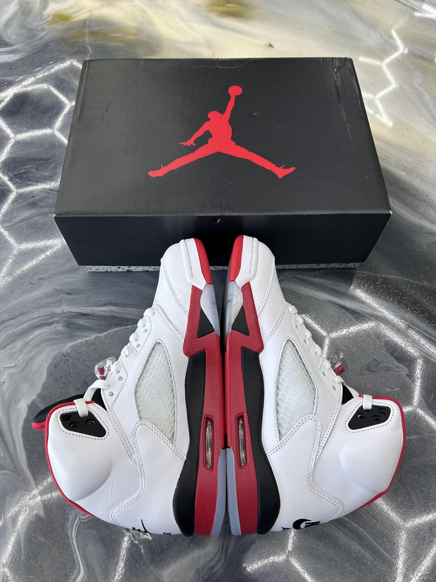 Jordan 5 "Fire Red" Used Size 9.5