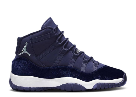 Jordan 11 "Midnight Navy Velvet"