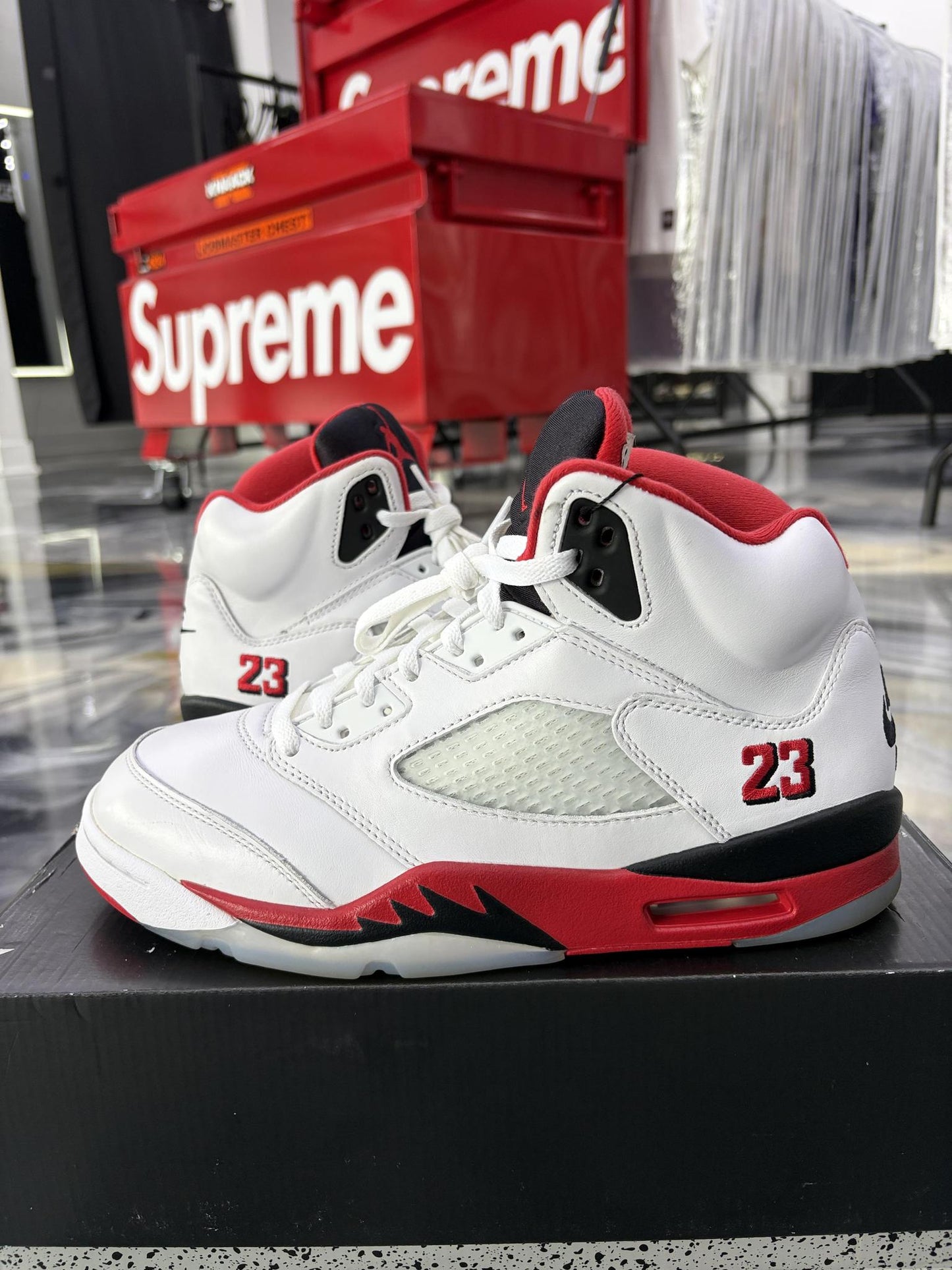 Jordan 5 "Fire Red" Used Size 10