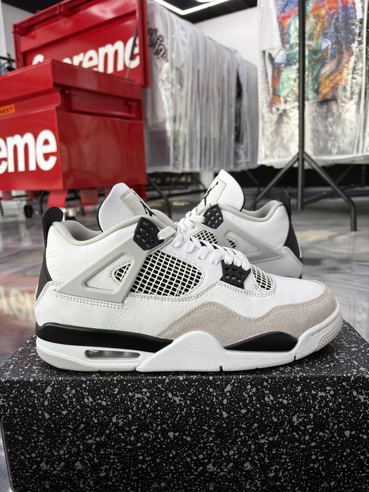 Jordan 4 "Military Black" Used Size 11