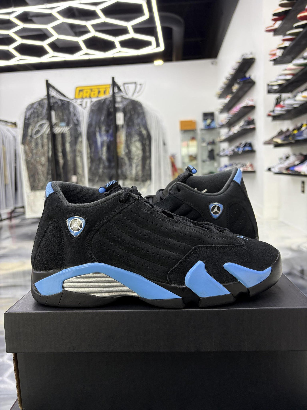 Jordan 14 "University Blue" Used Size 7Y/8.5W