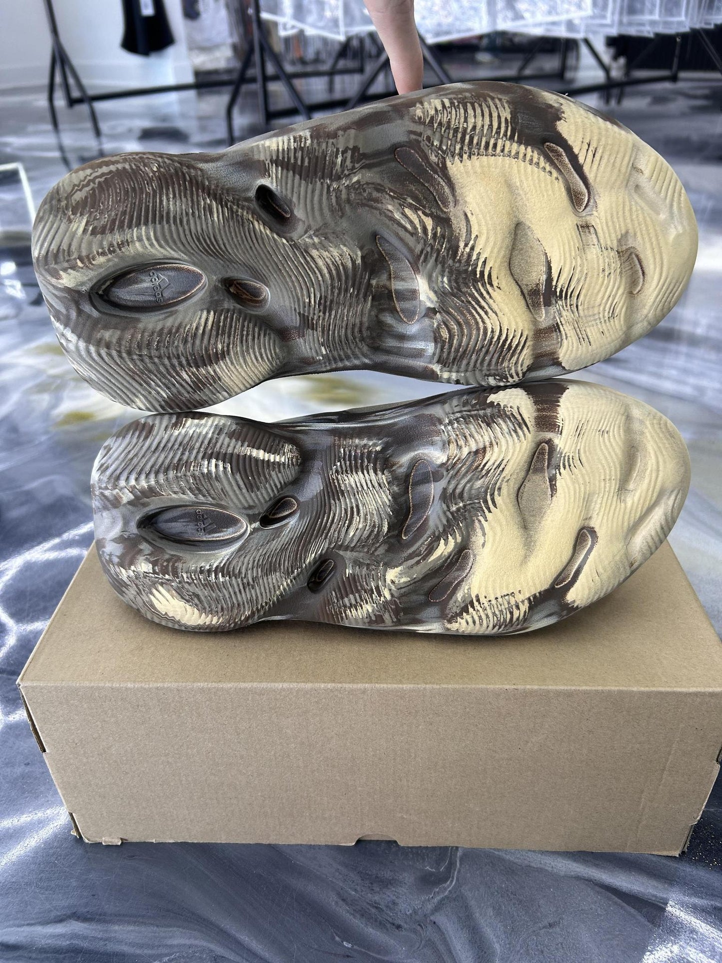 Yeezy Foam RNNR "MX Clay" Used Size 12