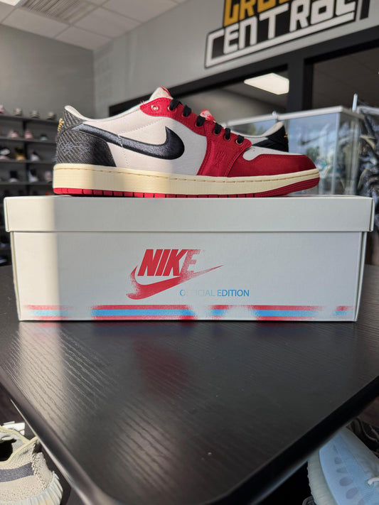 Jordan 1 Low x Trophy Room "Away"  Used Size 12