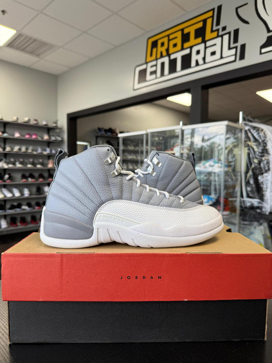 Jordan 12 Stealth Used Size 9