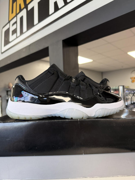 Jordan 11 Low "Space Jam" Used Size 8