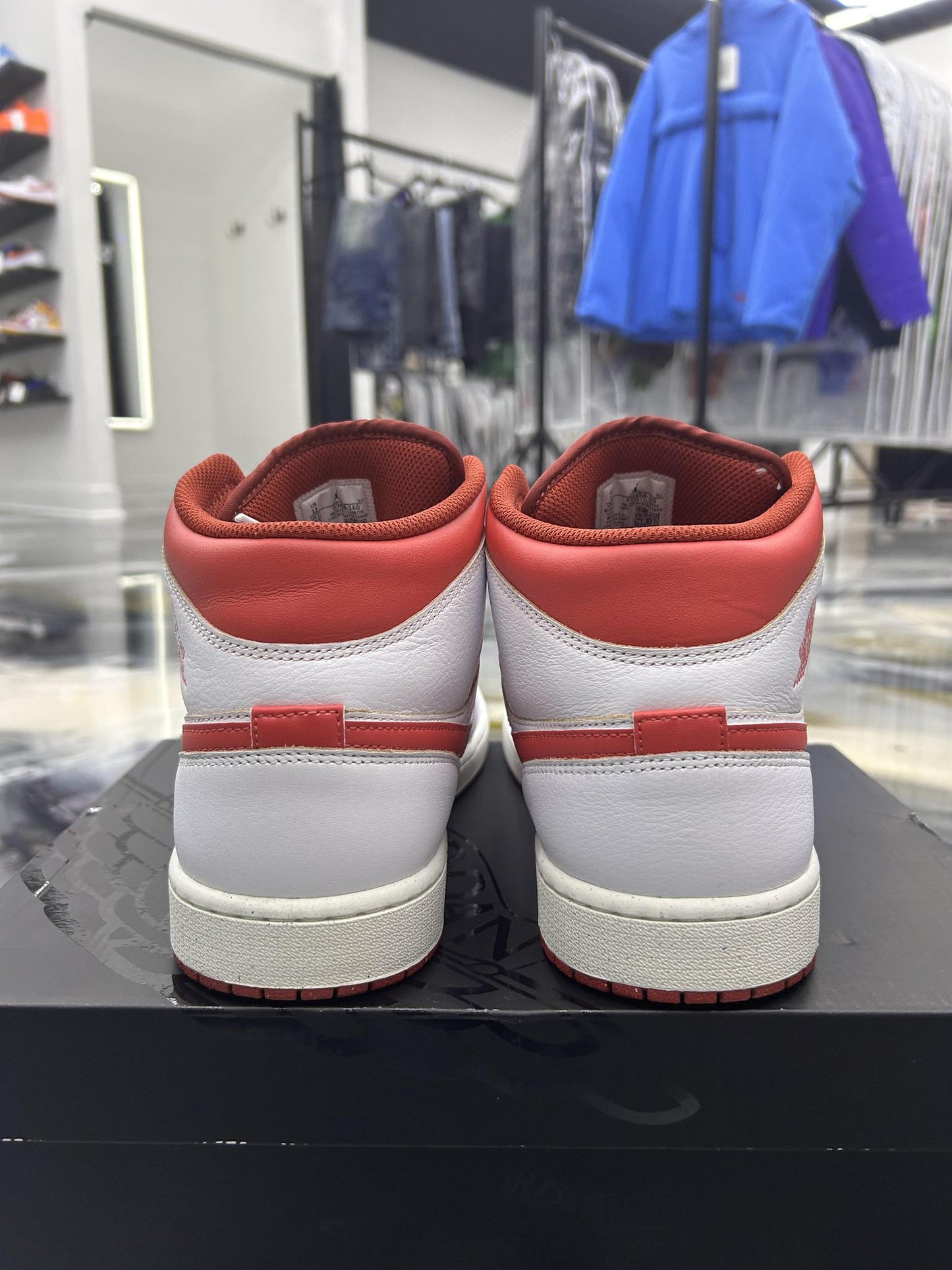 Jordan 1 Mid SE "Dune Red" Used Size 12