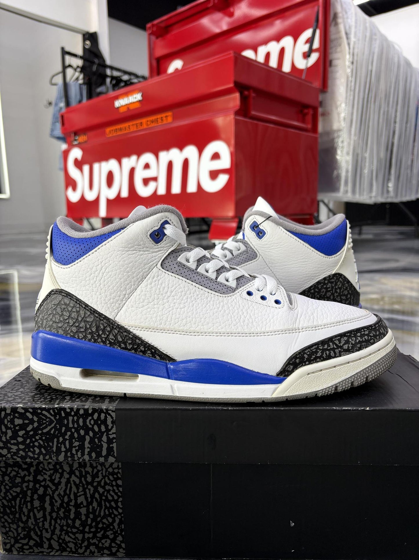 Jordan 3 "Racer Blue" Used Size 11