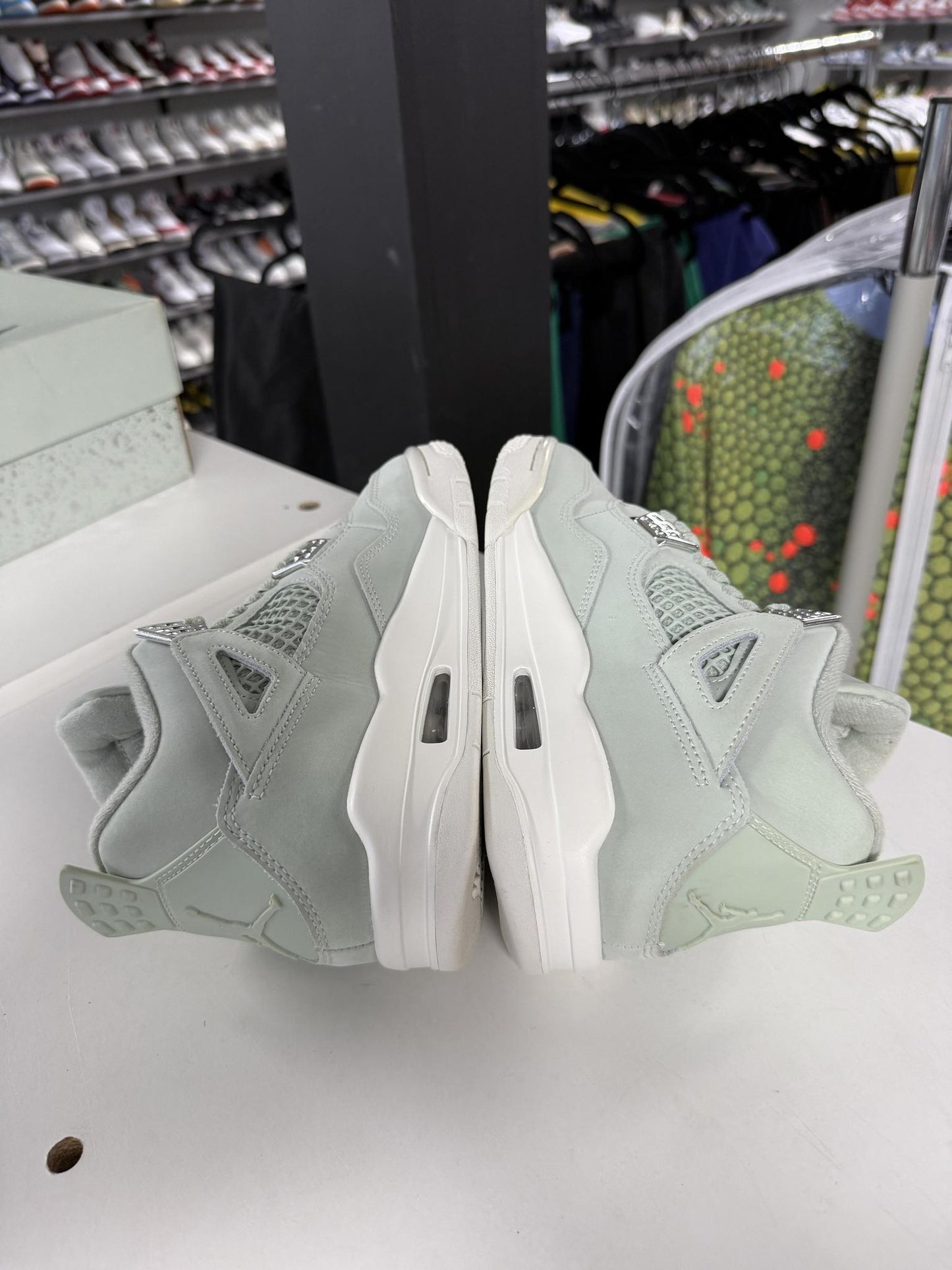Jordan 4 "Seafoam" Used Size 4.5Y/6W