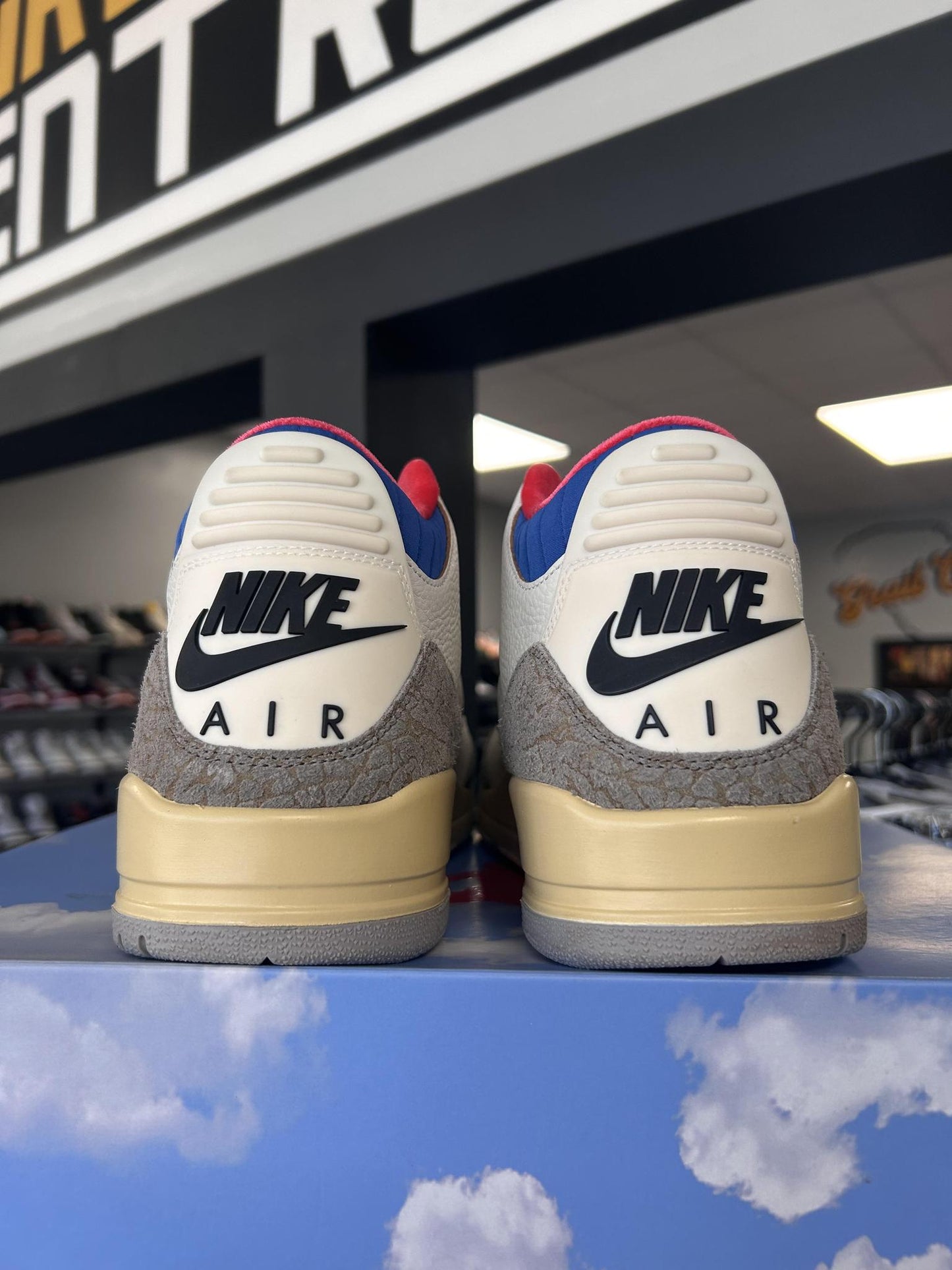 Jordan 3 "Seoul" 2.0 Used Size 12.5