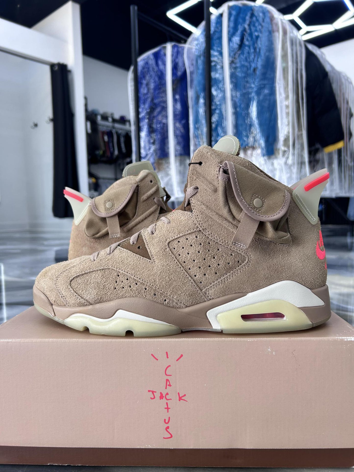 Jordan 6 X Travis Scott "British Khaki" Used Size 13