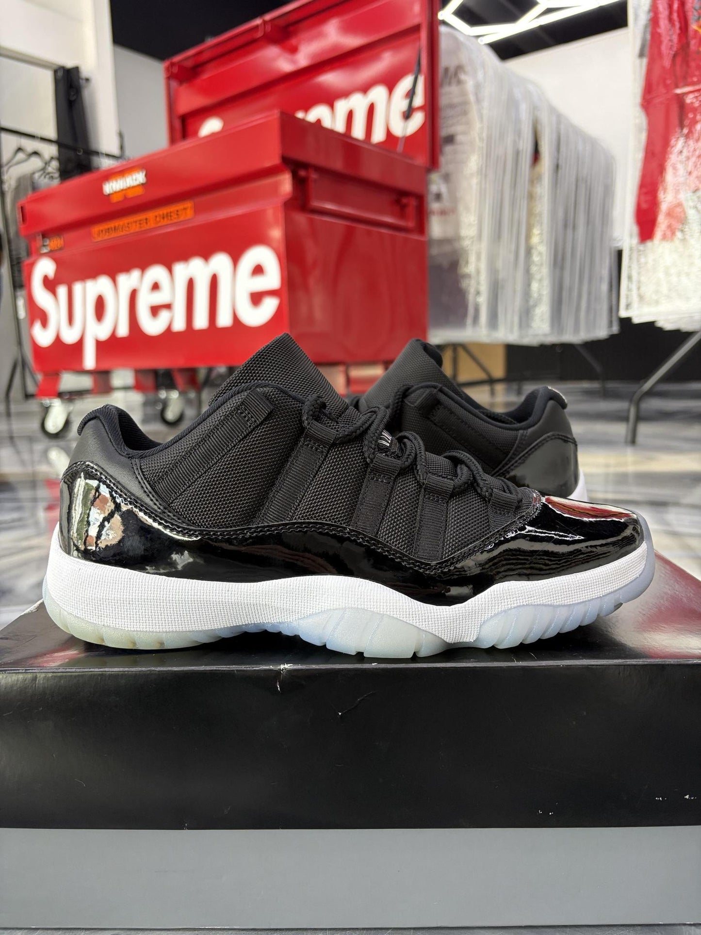 Jordan 11 Low "Space Jam" Used Size 8